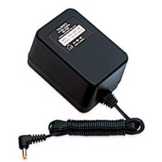 Yaesu NC-66C batterij lader en adapter